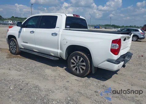 2018 Toyota Tundra Limited 5.7L V8 z USA, uszkodzony, nr VIN 5TFHW5F1XJX767085
